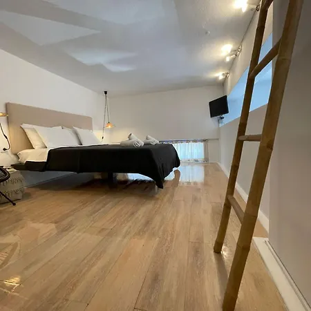 Stella's Loft In Center Of Tinos