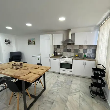 דירה Stella's Loft In Center Of