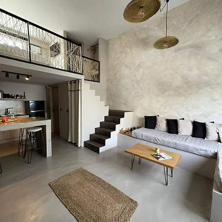 Stella's Loft In Center Of * Tínos