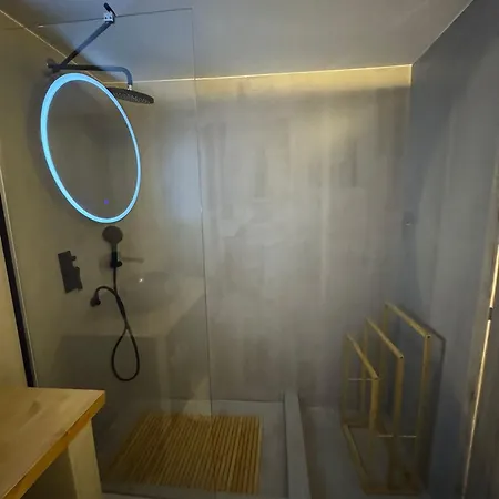 Stella's Loft In Center Of 아파트