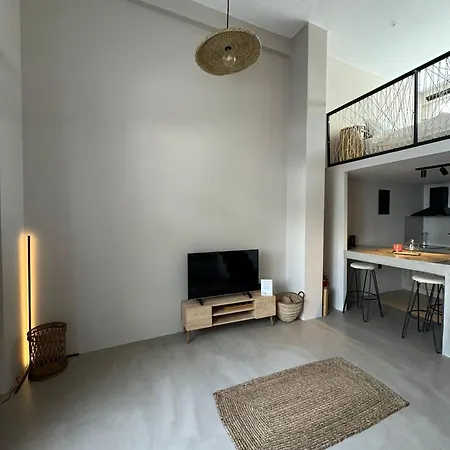 דירה Stella's Loft In Center Of Tínos