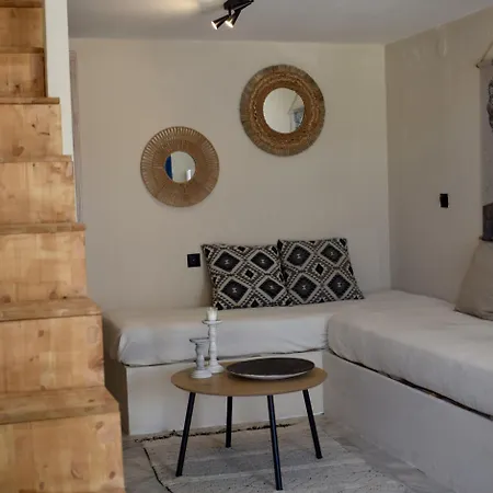 Stella's Loft In Center Of * Tínos