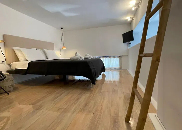 Stella's Loft In Center Of Tinos