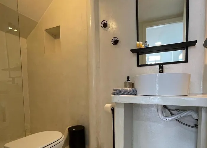 Stella's Loft In Center Of Apartment Tinos